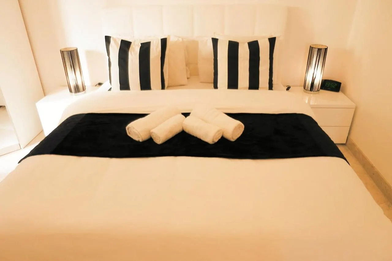 Holiday home Duplex Penthouse Roof Terrace & City Views